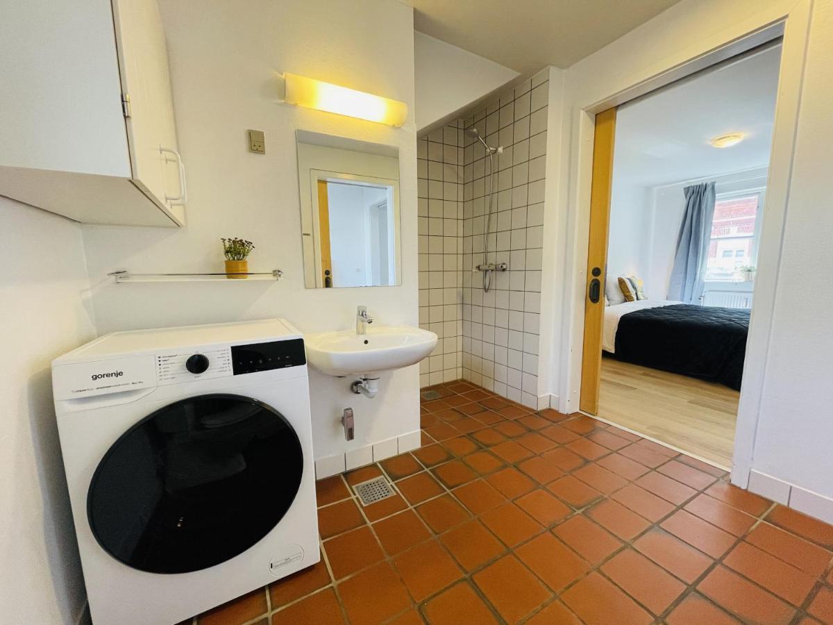 Aday - Central Terrace Apartment In Hjørring Екстериор снимка
