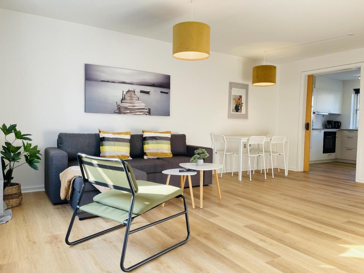 Aday - Central Terrace Apartment In Hjørring Екстериор снимка