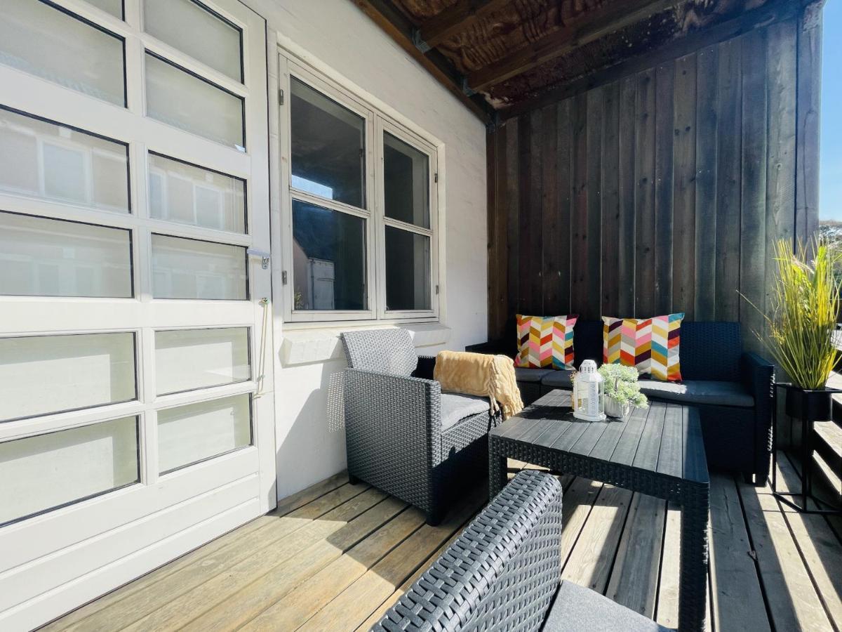 Aday - Central Terrace Apartment In Hjørring Екстериор снимка